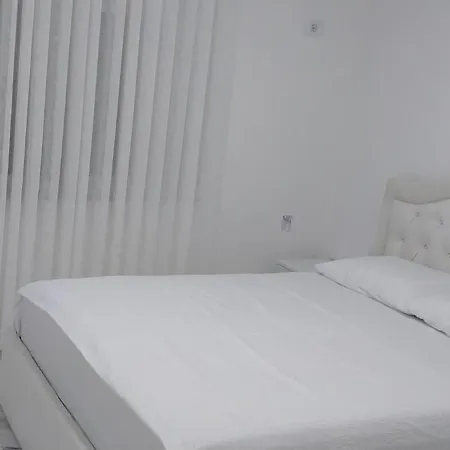 Guest Hause Dori Berat